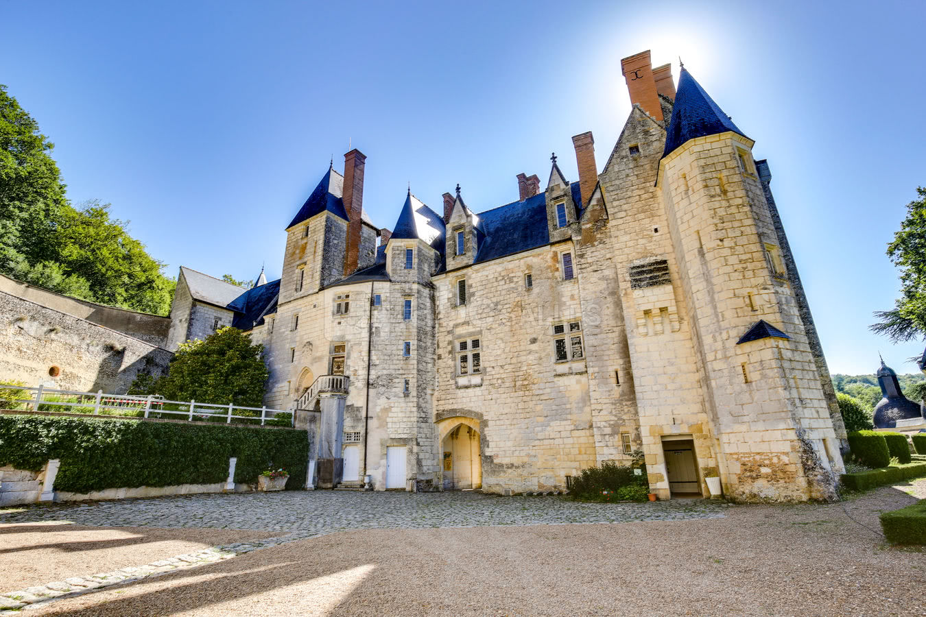 Courtanvaux, chateau  Besse sur Braye